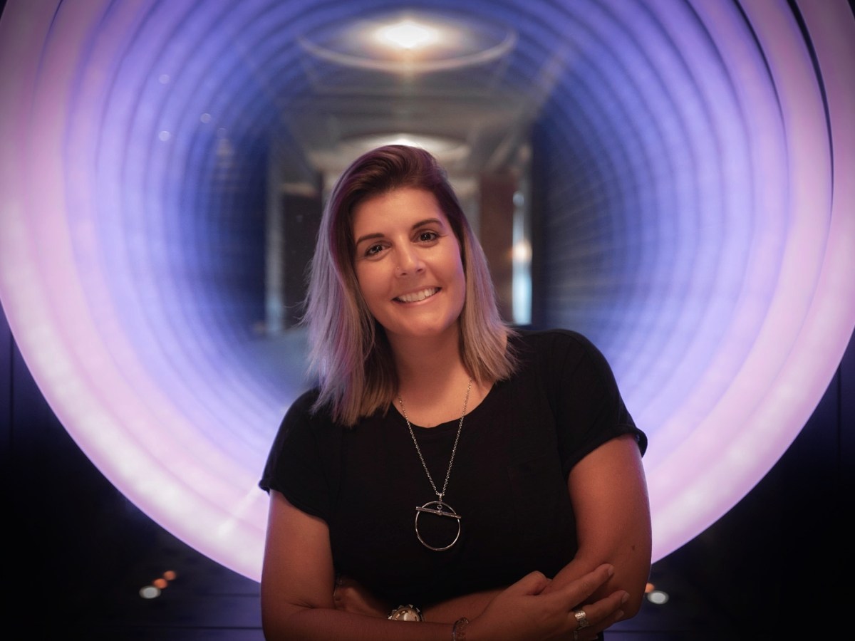 Look Back. Move&nbsp;Forward