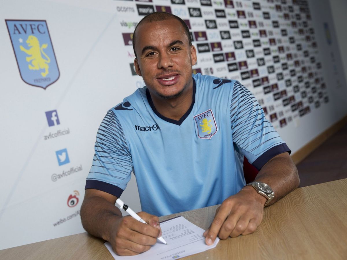 With Gabriel Agbonlahor
